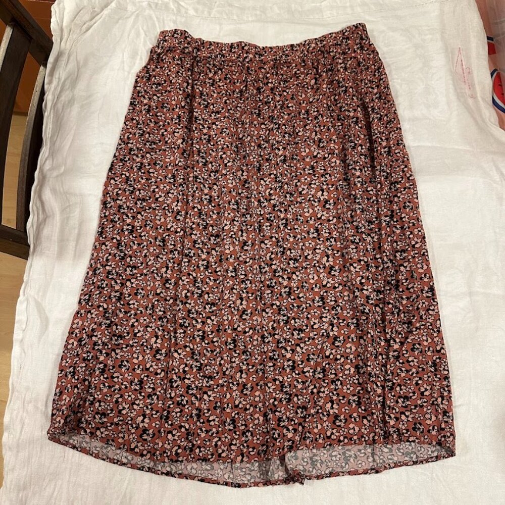 Nine West Orange Lightweight Floral Midi Skirt Size L | Boho, Swing, Cottagecore - Picture 2 of 11